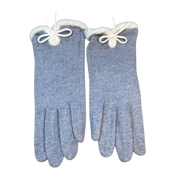 Blue White Fur Cuff Bow Touch Screen Gloves Medium - Picture 4 of 10
